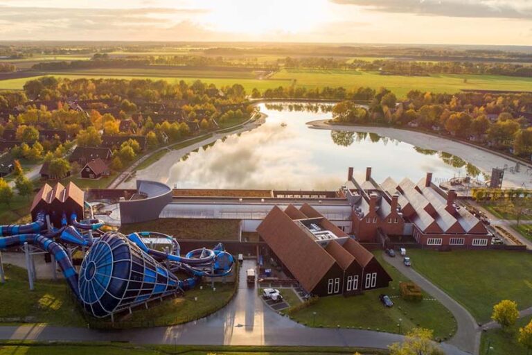 Waterpark Nederland → 10 Leukste Aquaparken Met Glijbanen